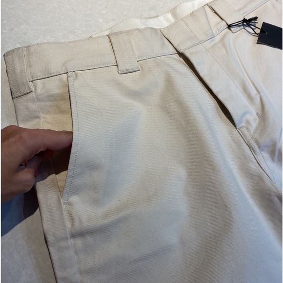 NEW Dickies MEN Cobden Short With Tags Size 34 Cream ⭐️⭐️⭐️⭐️ - Picture 17 of 17